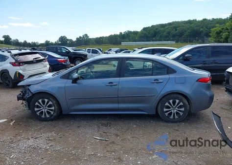 2022 Toyota Corolla Hybrid Le из США, поврежденный, VIN JTDEAMDE8NJ036374